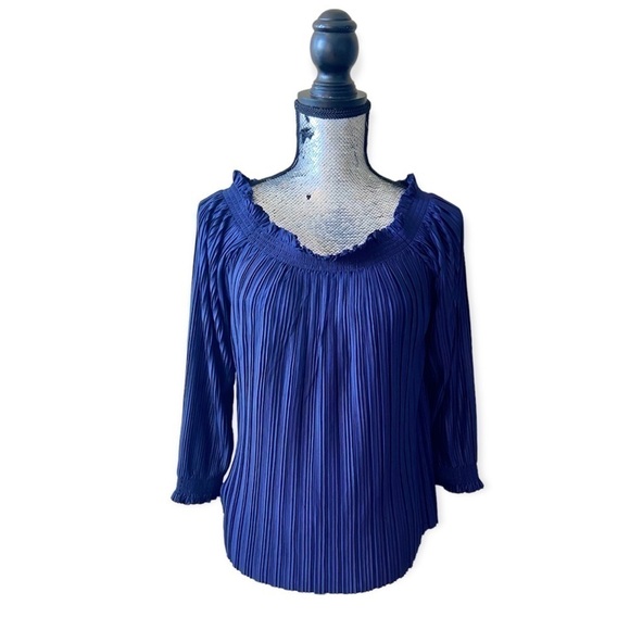 𝅺banana REPUBLIC Pleated Off Shoulder Blouse | Blue | Small NWT - Picture 1 of 9